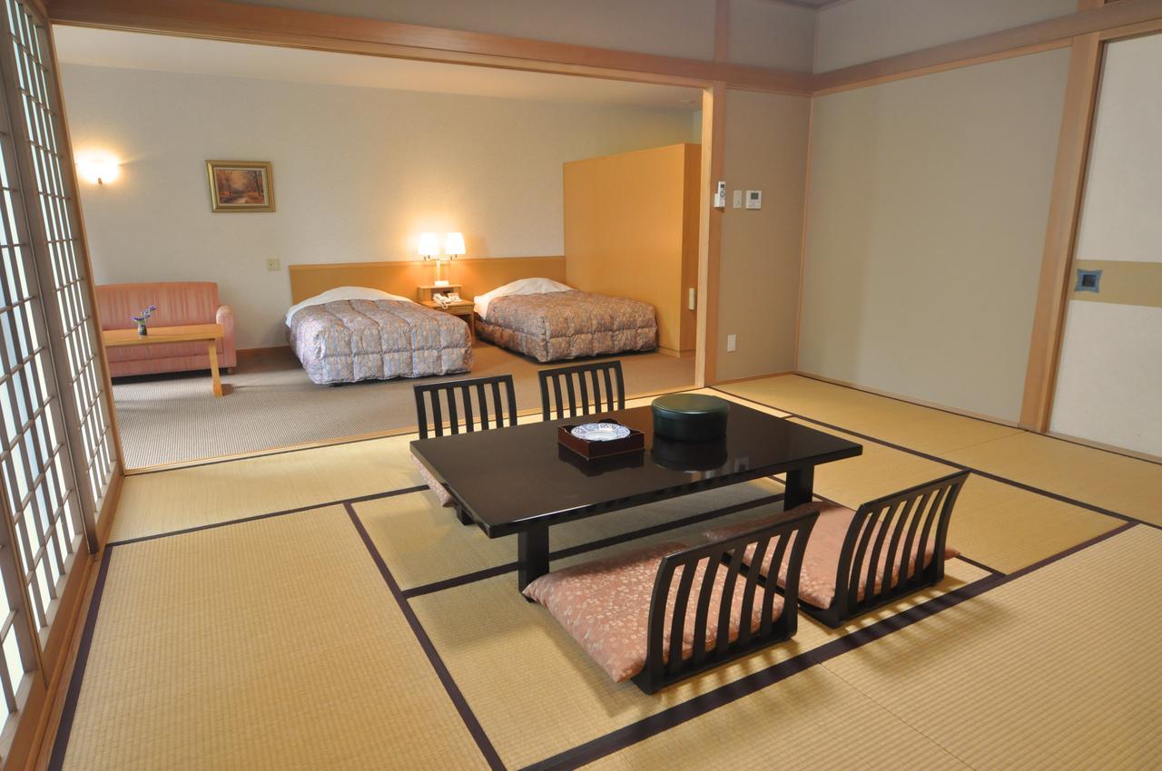 Imperial Resort Tsujun Sanso Kamimashiki Esterno foto